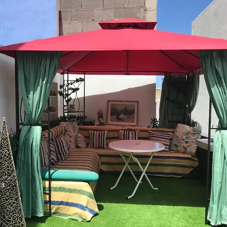 House In Puerto Santiago, To The Beach 100 Meters !!! * 푸에르토 데 산티아고
